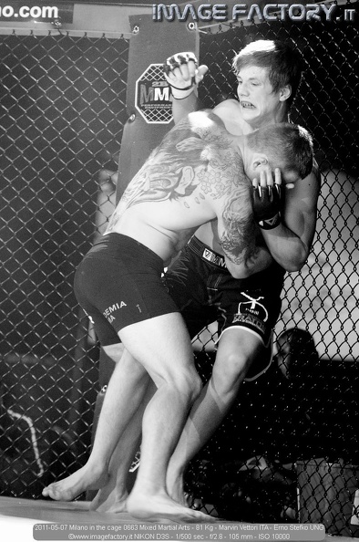 2011-05-07 Milano in the cage 0663 Mixed Martial Arts - 81 Kg - Marvin Vettori ITA - Erno Stefko UNG.jpg